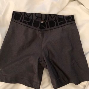 Gray under armor spandex